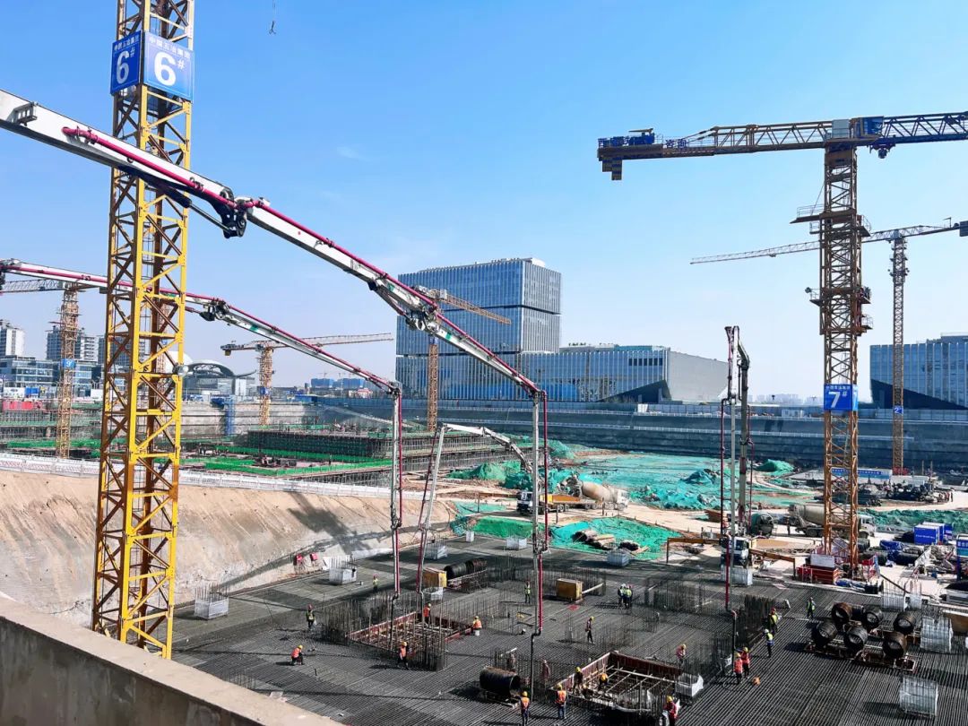 提前11小时！三亿体育大米数泵车赋能高效施工