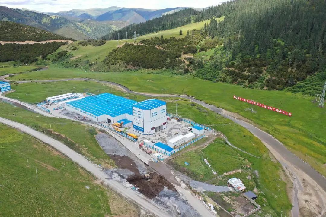 “站”立高原！三亿体育搅拌站助力川藏线建设！