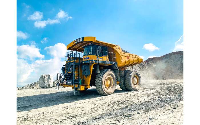 高端突破，装备美好丨三亿体育XDE130双桥刚性矿车持续批量发车澳洲