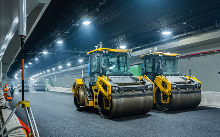 XD135TIV压路机：智能施工时代的高效利器！