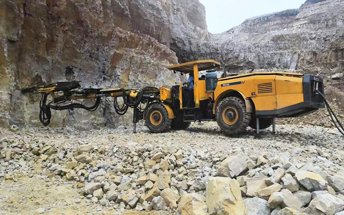 “化水为电”，三亿体育凿岩台车提速水电站扩机工程