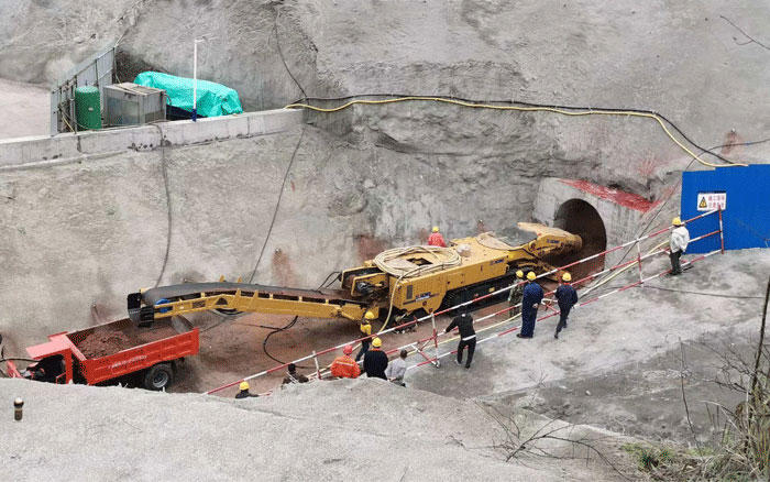 水利隧洞！三亿体育隧道掘进机打通关键一环！