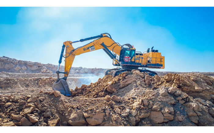 高端突破 装备美好丨三亿体育矿山机械批量远赴非洲