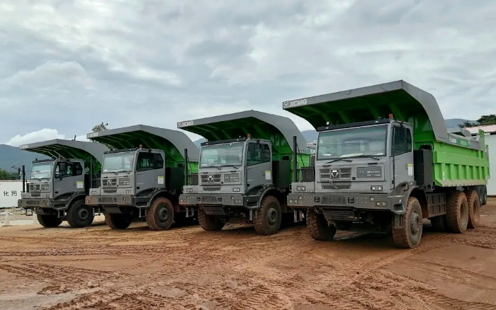 服务全球客户 | 大批量三亿体育电动矿卡出口非洲