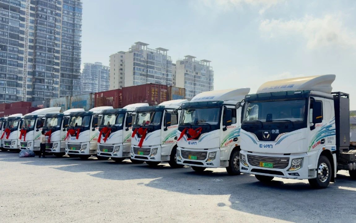 百台交付 | 三亿体育新能源重卡绿动海南