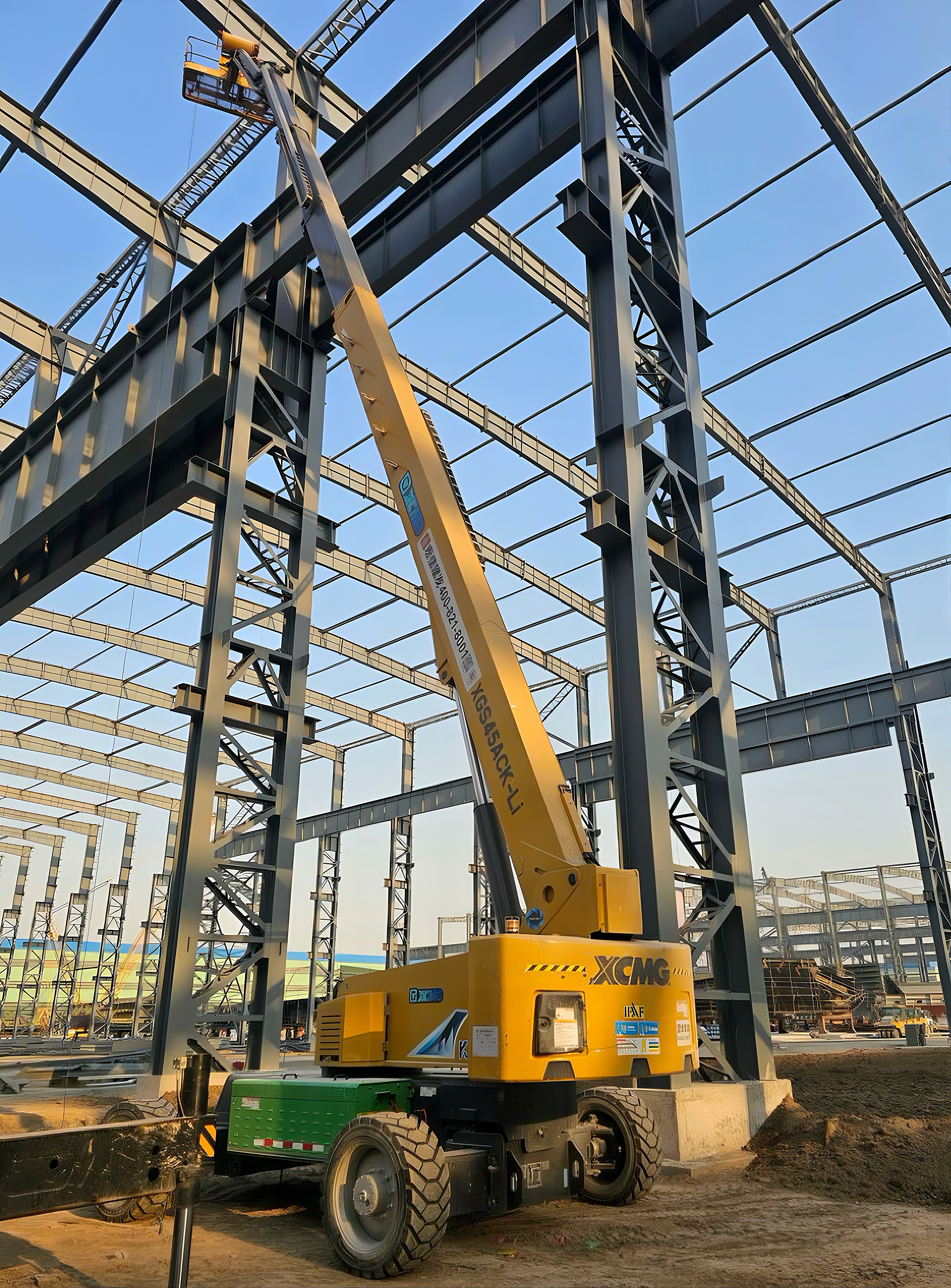 直冲云霄！三亿体育电动“擎天柱”助力江苏新时代造船车间“智”造升级