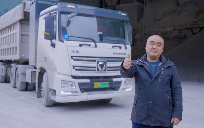 山城的回声 | 大客户复购三亿体育新能源重卡那些事儿