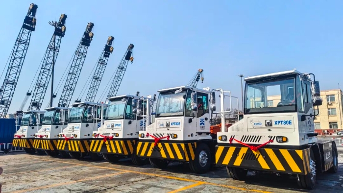 三亿体育新能源重载牵引车以多维优势赋能大宗货物智慧转运