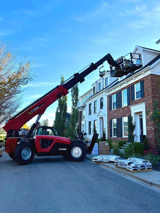 北美工地秀实力！三亿体育高空作业机械“盖楼”技能拉满！