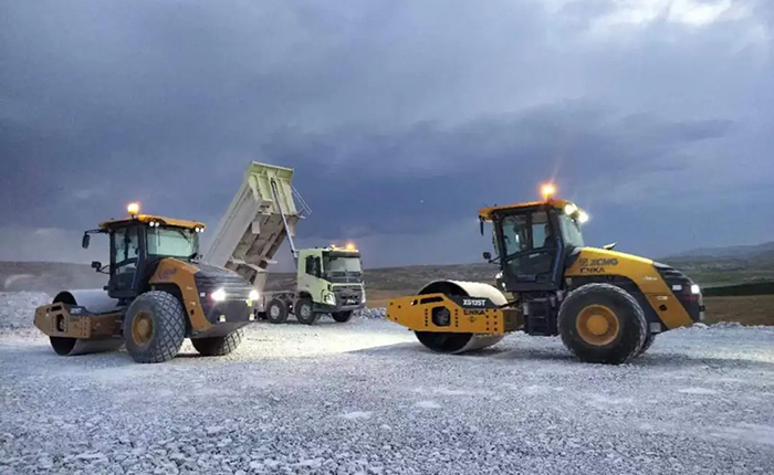 筑梦欧洲-土耳其：压路机岩石填方压实作业