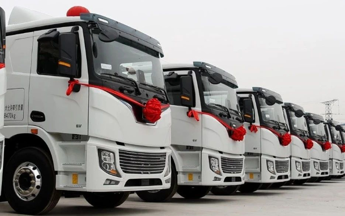 批量交付、千台订单！三亿体育新能源重卡“豫”见绿色未来