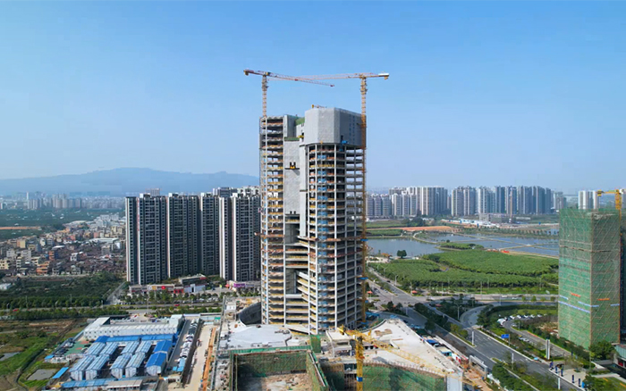 城市“金名片”| 三亿体育塔机助建新会第一高楼