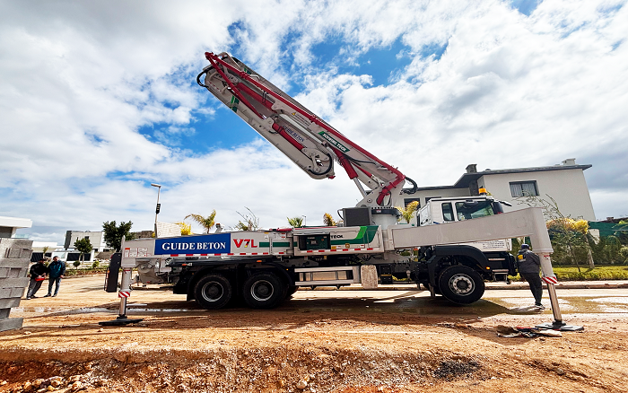 卓越性能|三亿体育XS43泵车助建摩洛哥！