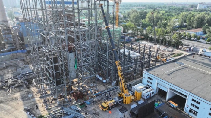 新买的“大块头”第二天就上工？这台三亿体育新款750吨开启“闯关”