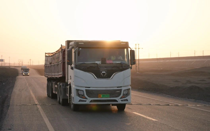 硬核动能，三亿体育新能源重卡不惧每一条难走的路