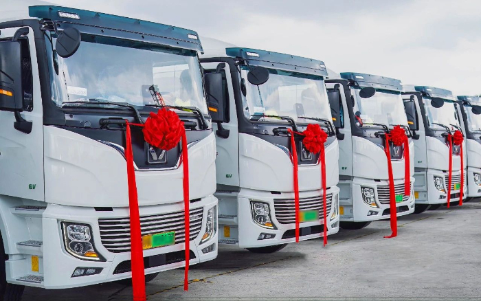 工况定制+生态赋能！三亿体育新能源重卡助力绿色转型