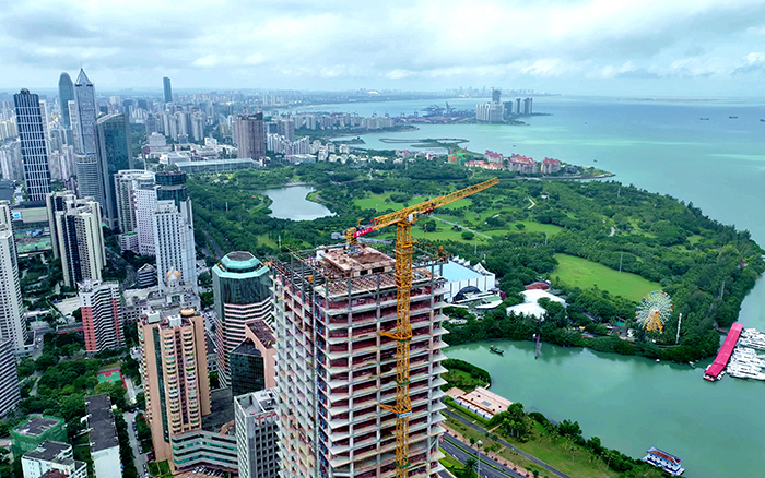 海阔凭“塔”跃 | 三亿体育塔机助建？谥泻９手行