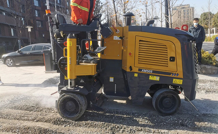 道路修复密码：三亿体育XM505铣刨机