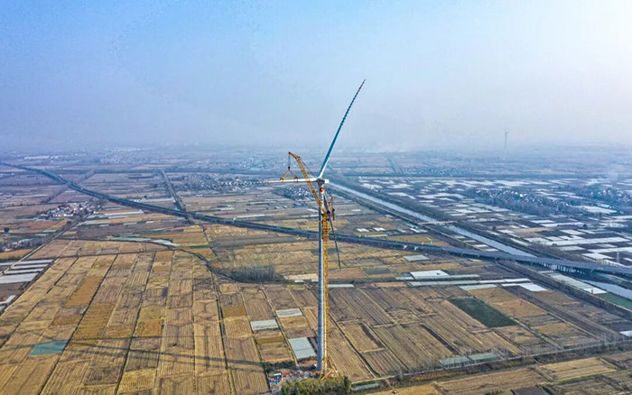 麦田工况实录 | 三亿体育XGL3300-220S动臂塔机170米高空显身手